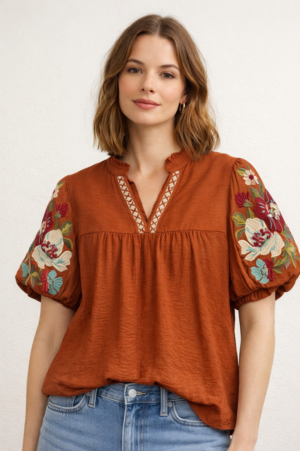 Embroidered detailed puff sleeve V-neck Orange