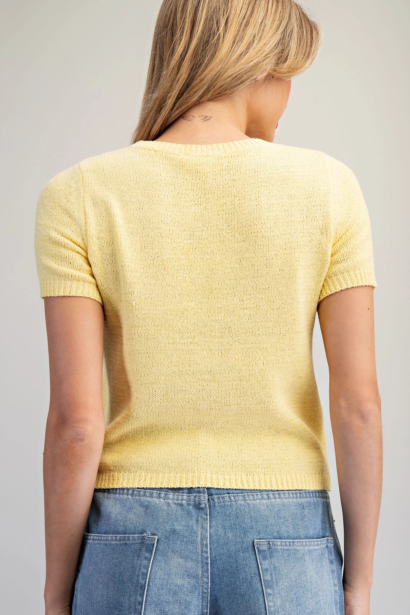 Banana Cream Round Neck Short Sleeve Sweater