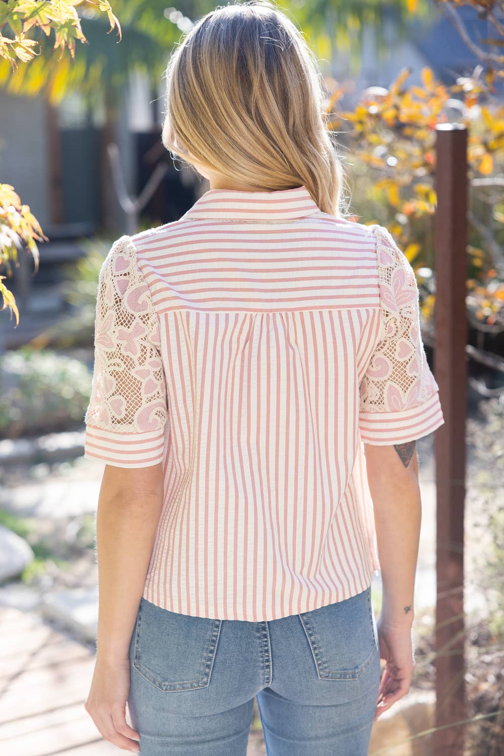 Mauve Collared V-Neck Stripe and Lace Mixed Fabric Top