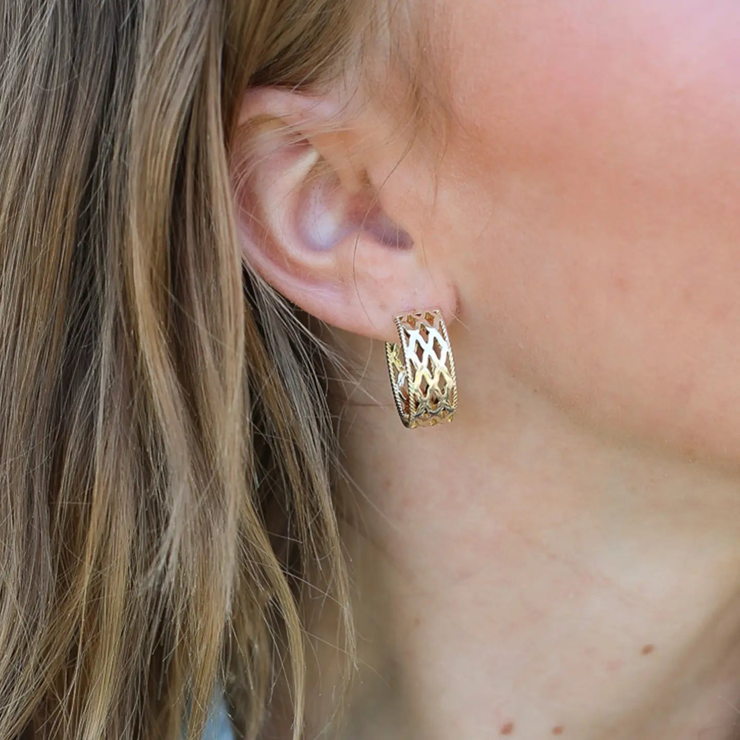 Graceful Mini Hoop Earrings - Gold