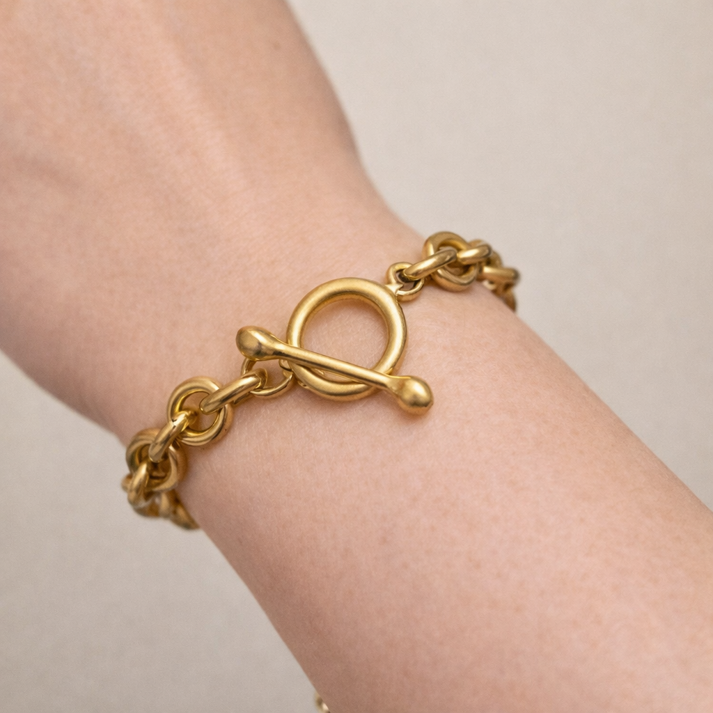 Gold Toggle Bracelet