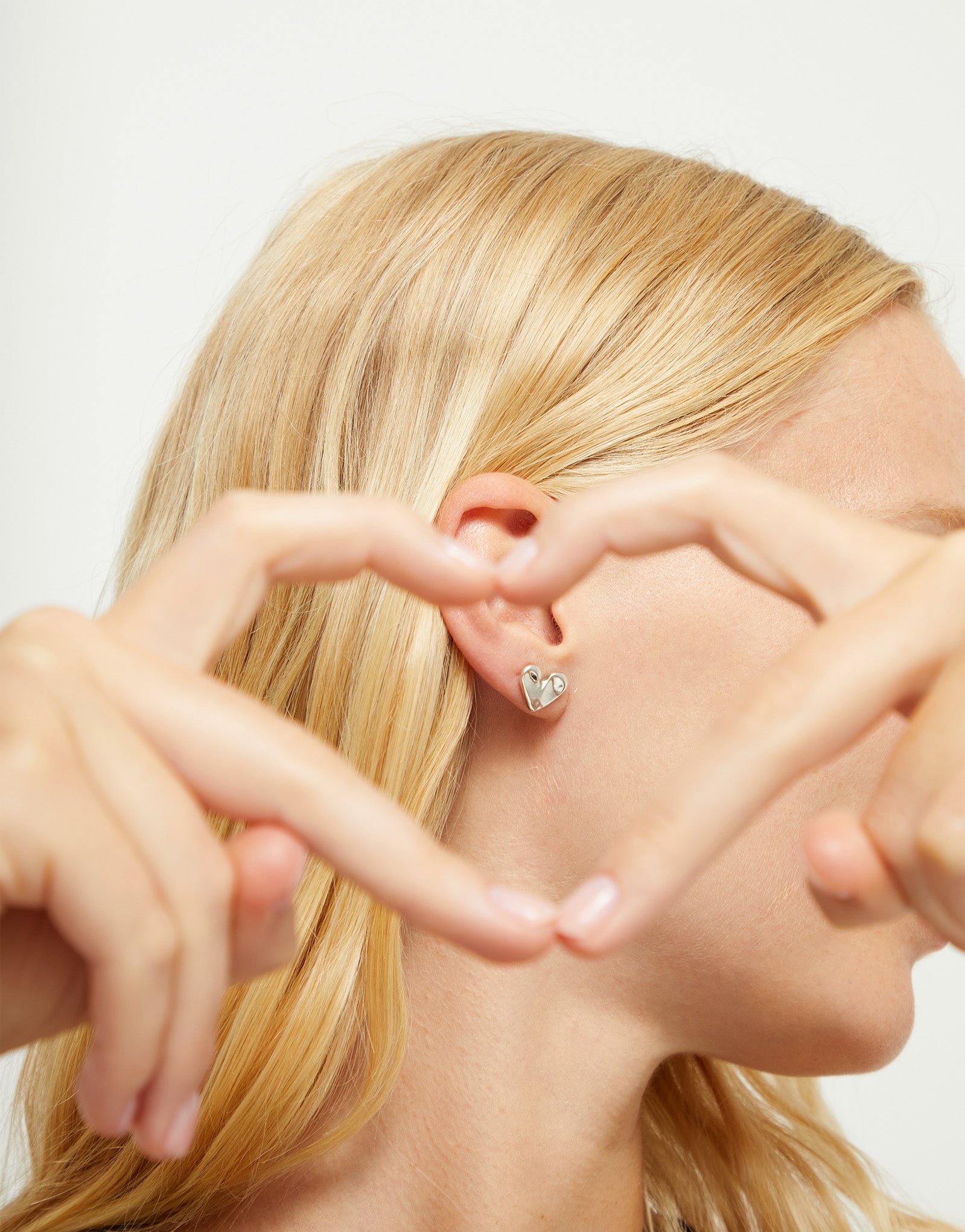 Uno de 50 Heart Piercing Stud Earrings