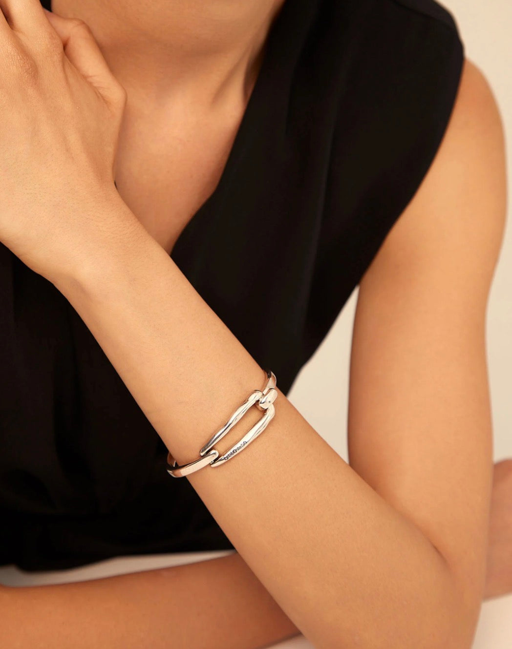 Uno de 50 Tied Up Bracelet