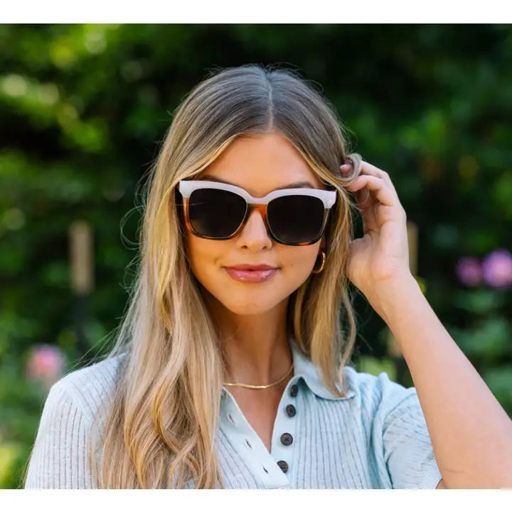 Peepers Frenchy Dive Sunglasses - Mocha Tortoise/Cream