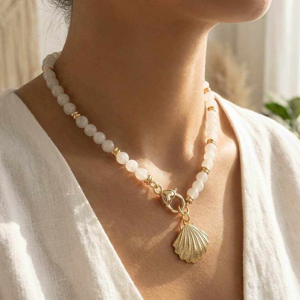 Sea Shell Charm And Heart Clasp Glass Beaded Necklace
