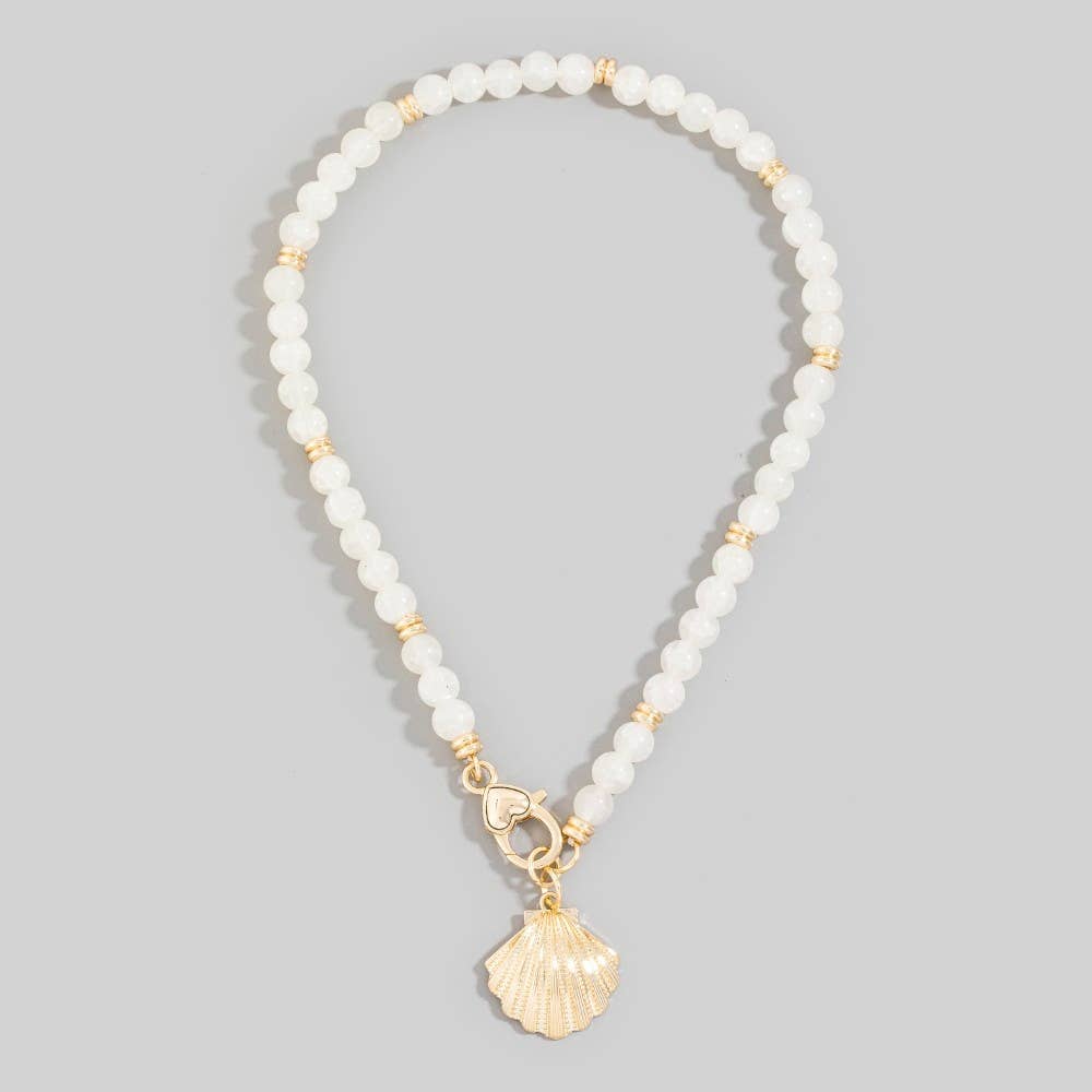 Sea Shell Charm And Heart Clasp Glass Beaded Necklace