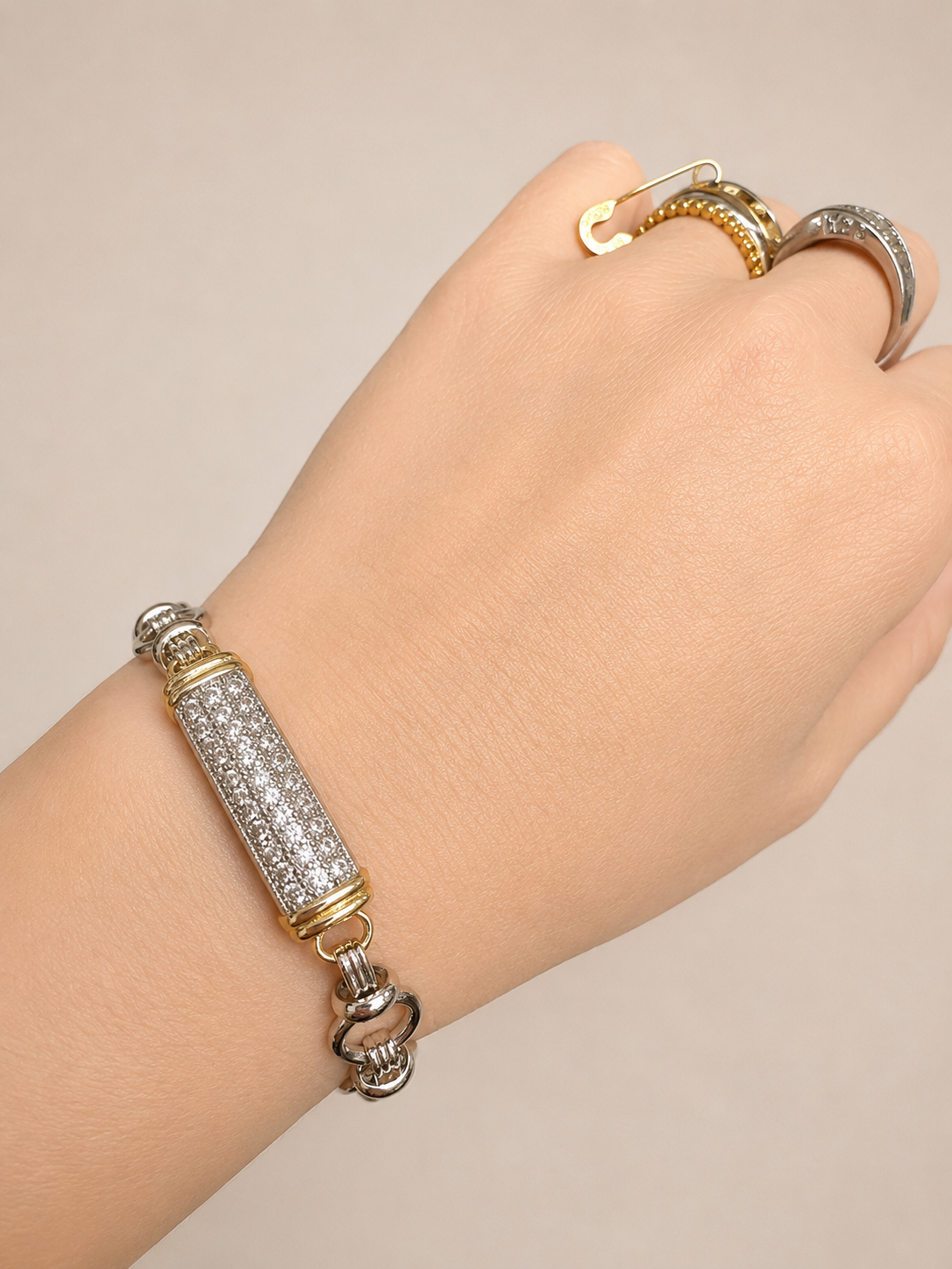 Two Tone Pave Bar Circle Chain Bracelet