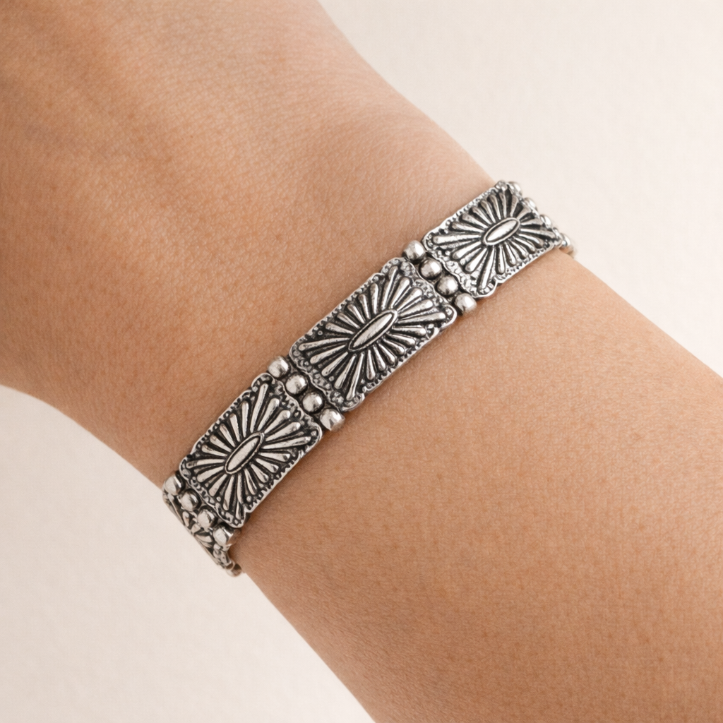 Various Small Silver & Turquoise Stretch Bracelets
