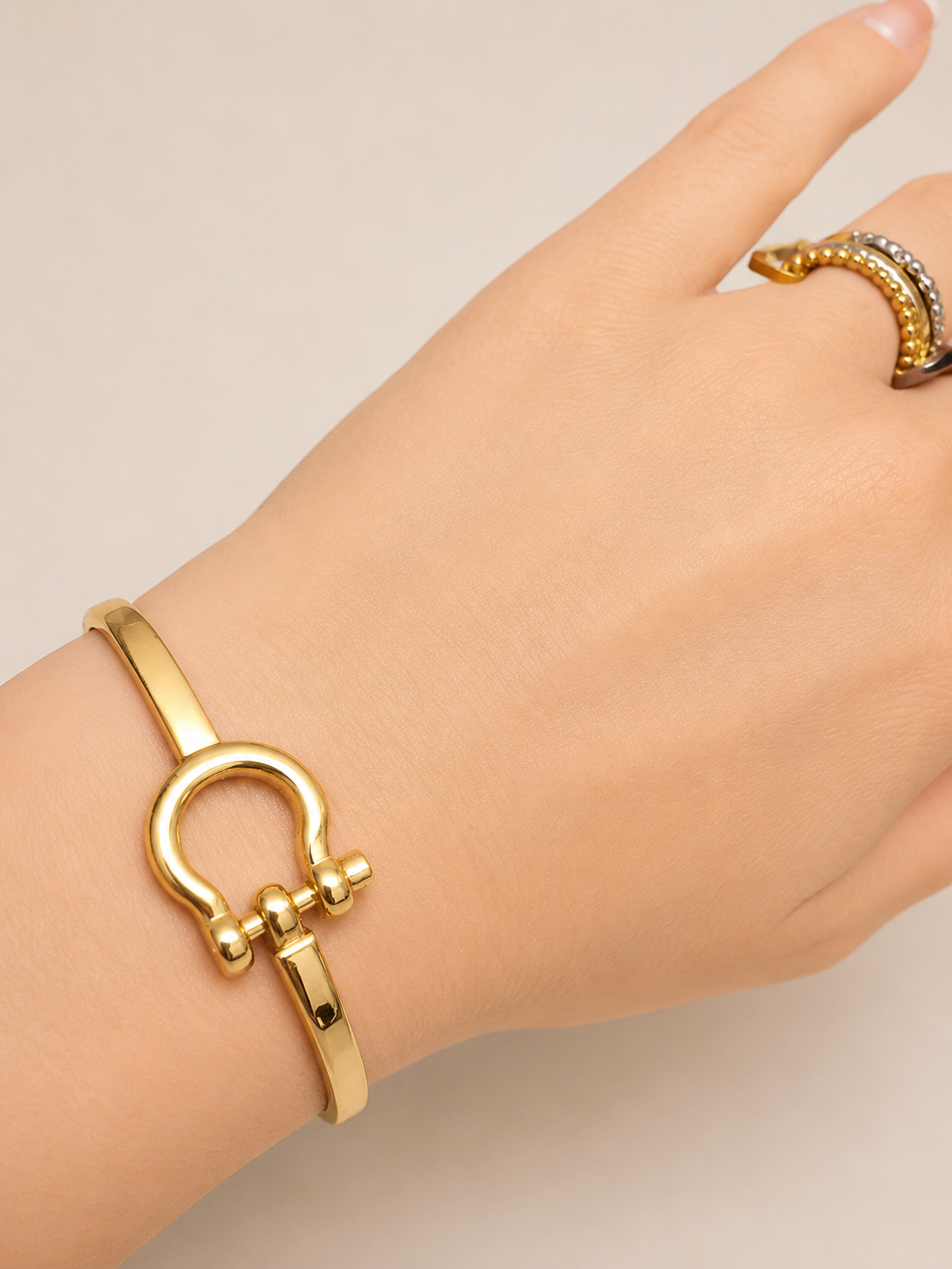Gold Bit Clasp Bracelet Stretch Bracelet