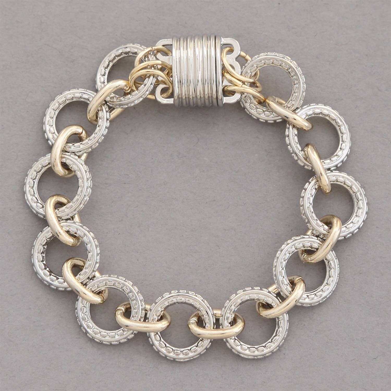 Two Tone Circle Link Magnetic Bracelet