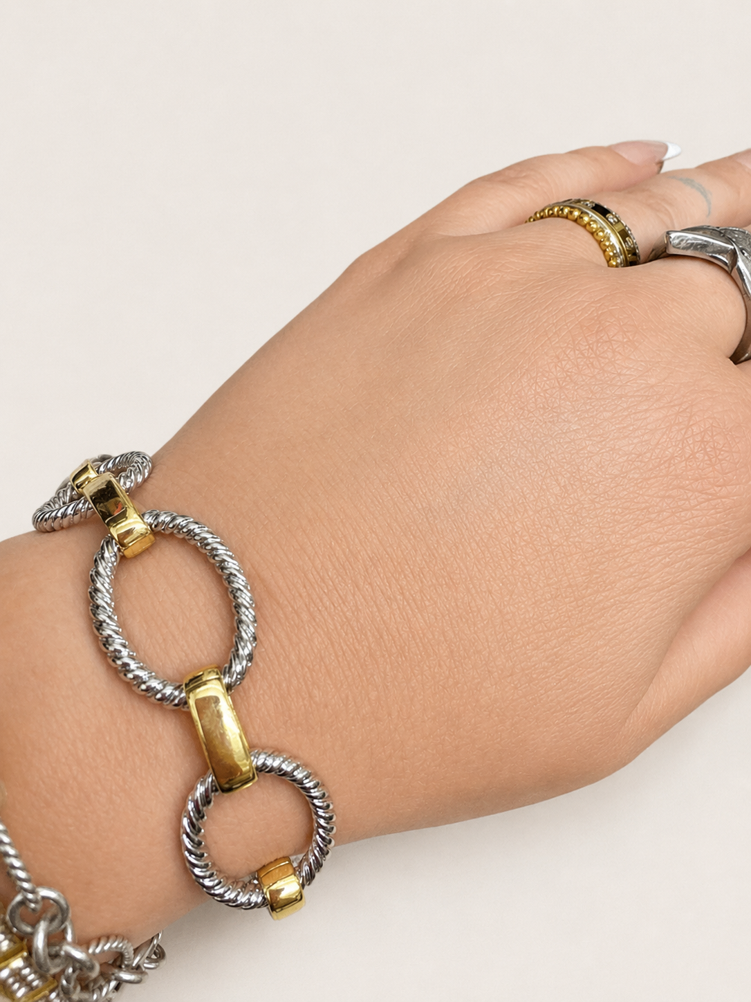 Two Tone Circle Rope Bracelet