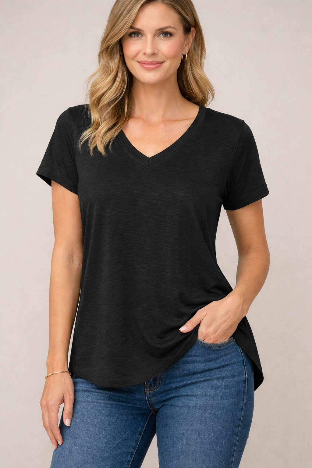 Short Sleeve Vneck Top - Black