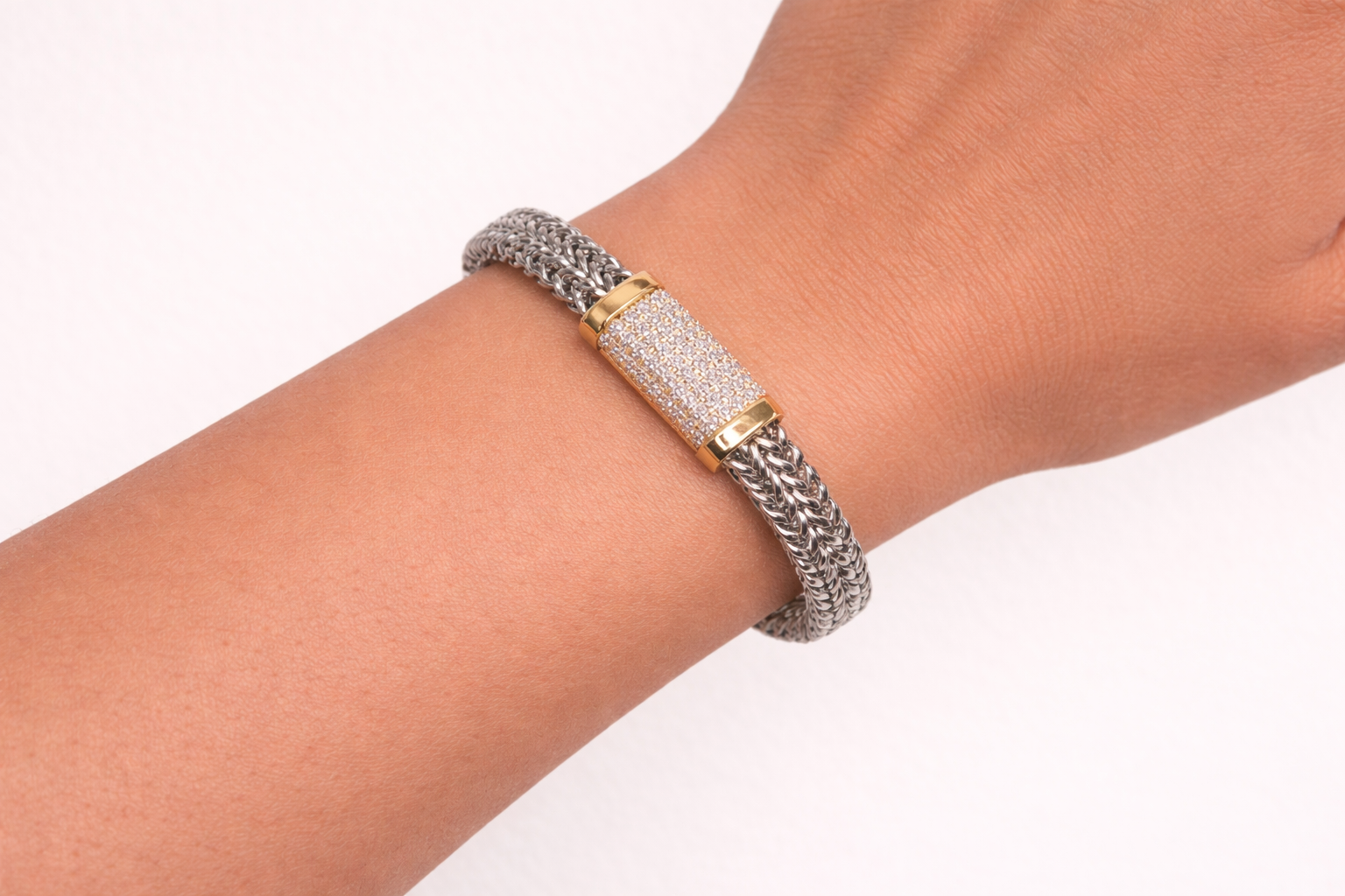 Pave Rope Chain Magnetic Bracelet