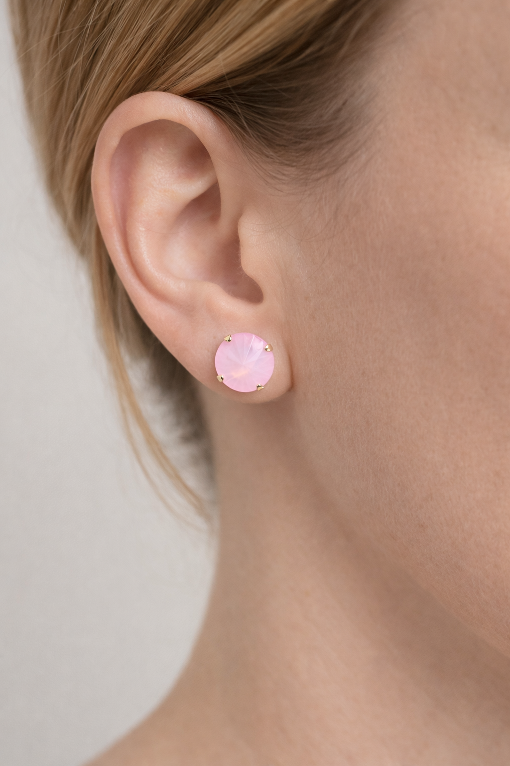 Tova The Basics Studs - White Opal Petal Pink