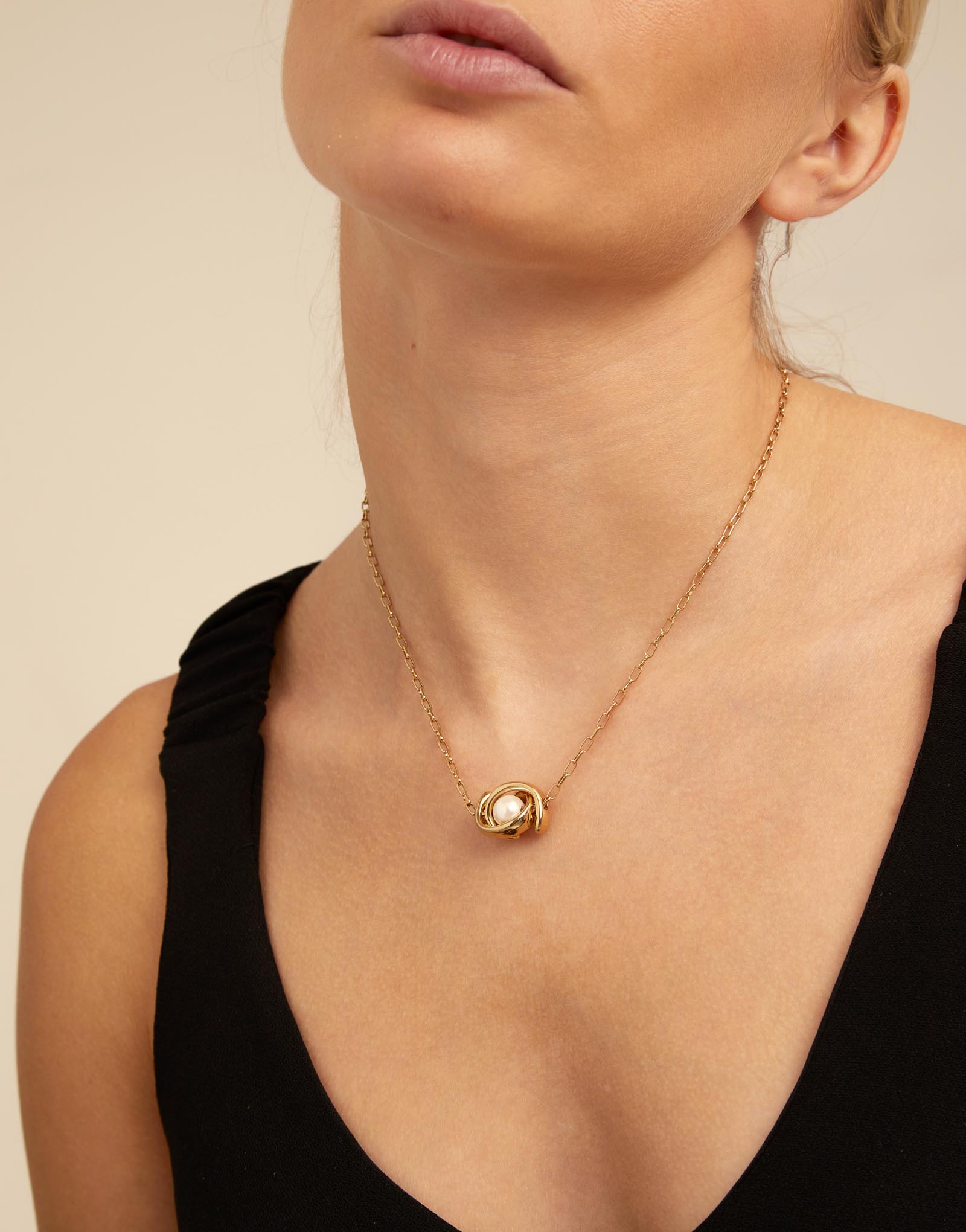 Uno de 50 Full Moon Mother of Pearl Pendant Necklace in 18k Gold Plated Sterling Silver