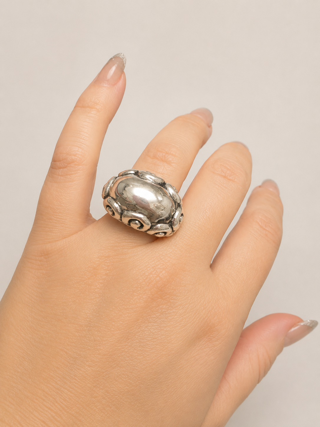 Dian Malouf Hammered Silver Dome Ring with Swirl Shank Ring RS7693