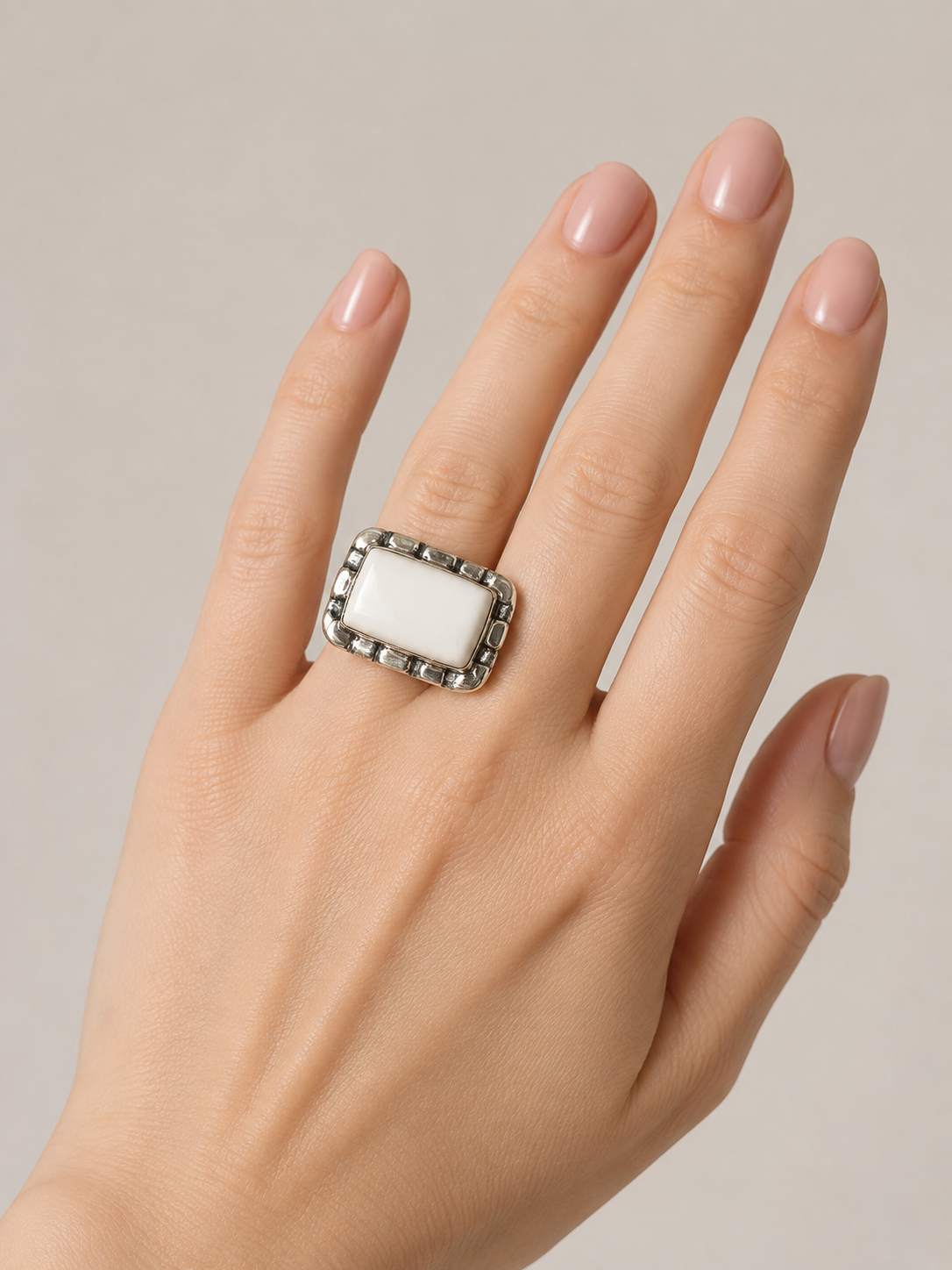 Dian Malouf Pristine White Ring RS8171