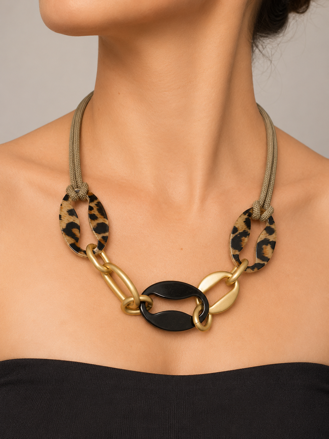 Anchor Link Necklace Leopard Brown