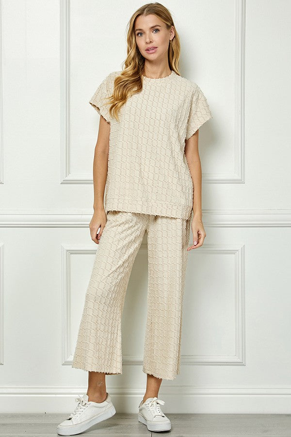 Ivory Eyelash Textured Cropped Pants Set