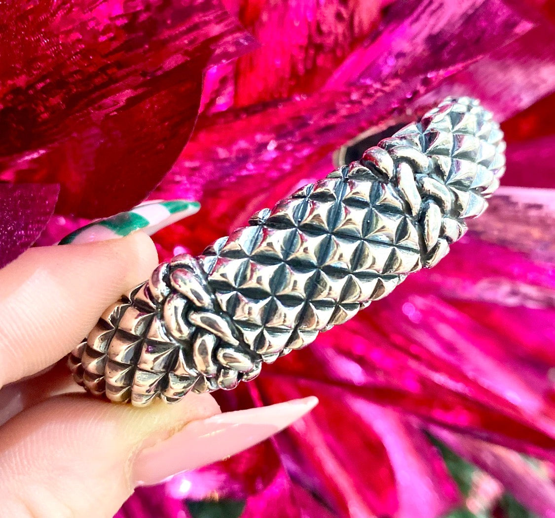 Dian Malouf Sterling Passion Point Cuff BS7057