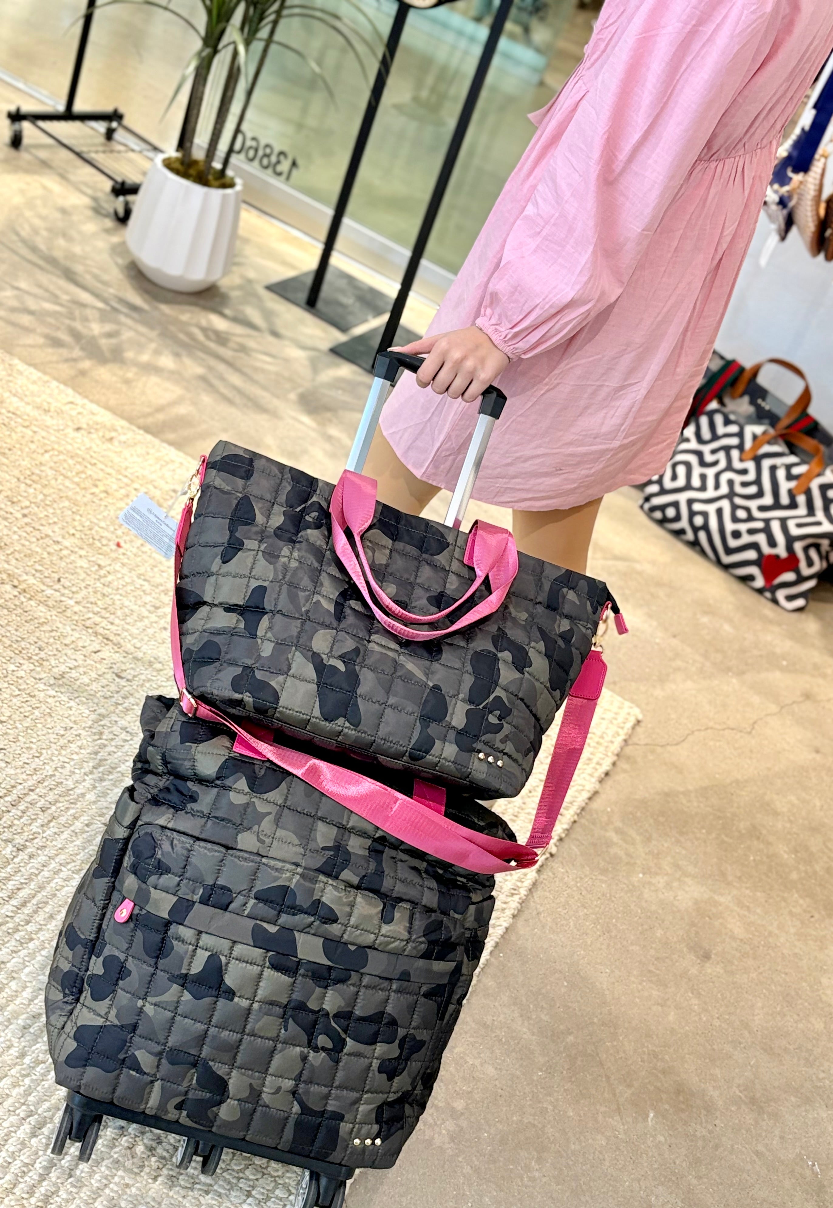 Camo Quilted Tote Roller