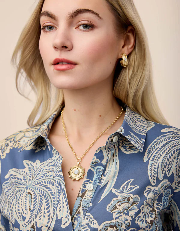 Spartina Centered Medallion Necklace 20" Mother-of-Pearl