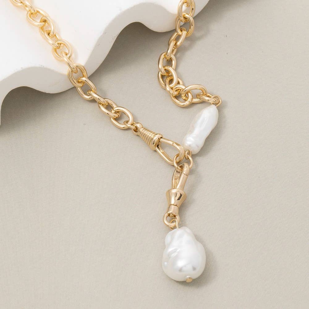 Pearl Pendant Chain Necklace