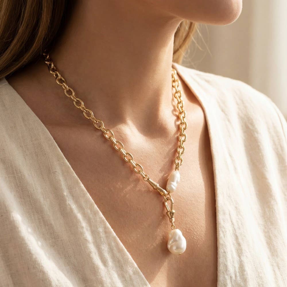 Pearl Pendant Chain Necklace