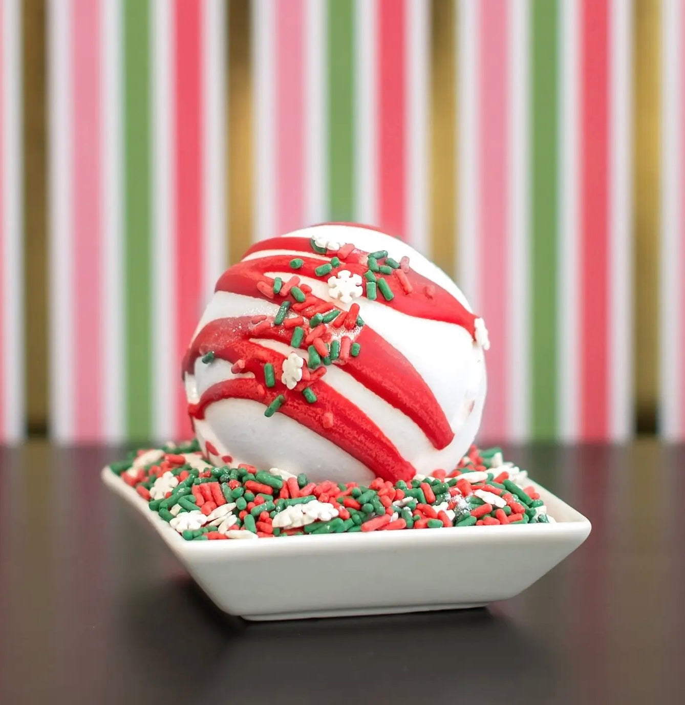 MIs Claus Cookies Bath Bomb