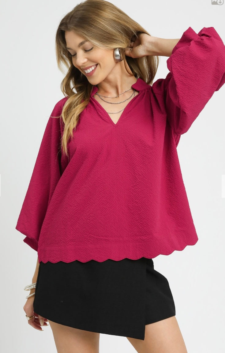 Textured Scalloped Vneck 3/4 Sleeve Top - Crimson