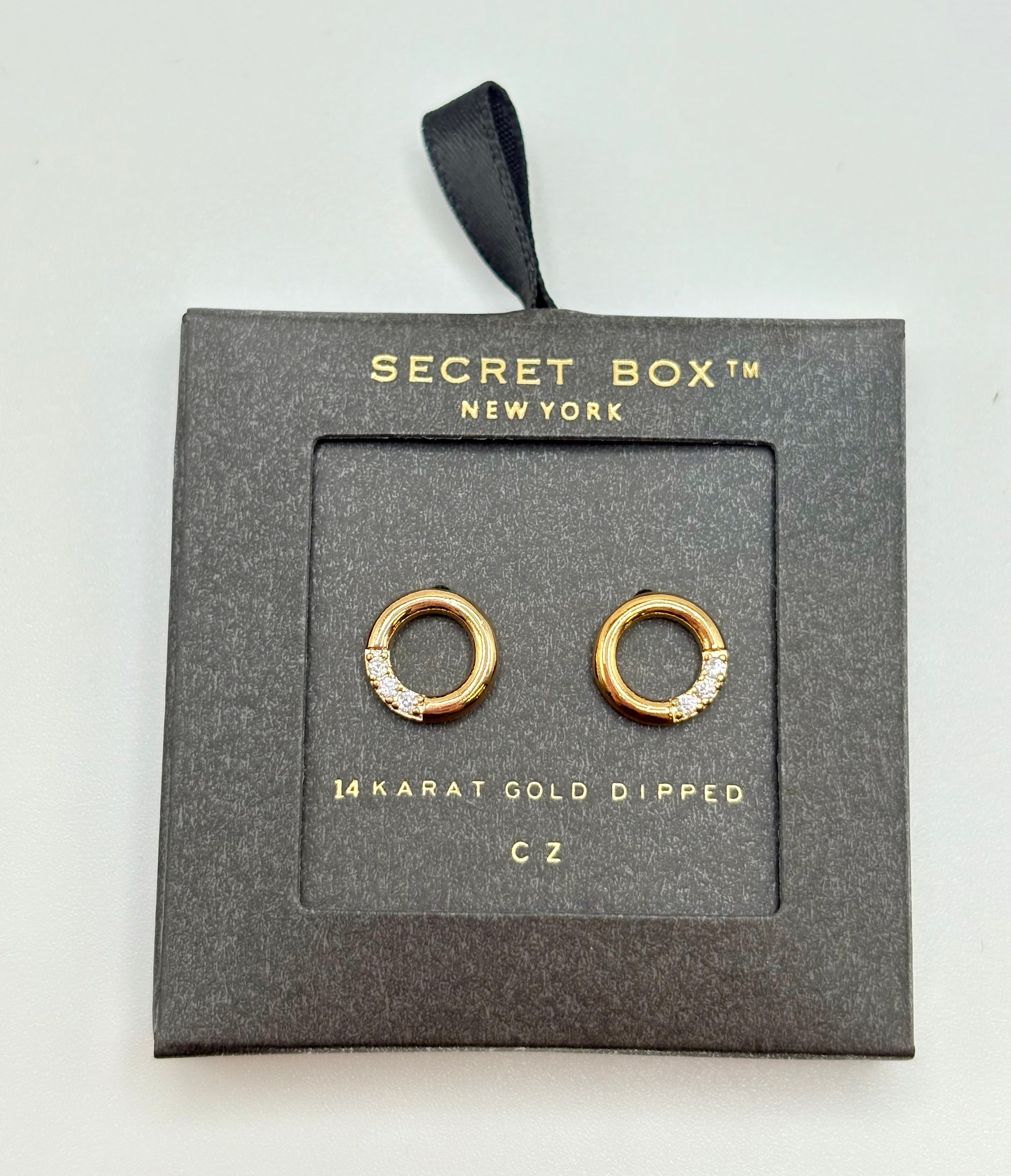 Secret Box Crystal Circle Stud Earrings